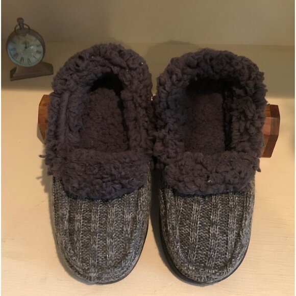 Women's Muk Luks Faux Fur Slipper Large Gray Size 9-10 - Picture 1 of 7